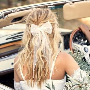 Pearl & Tulle Bridal Bow - Brand New